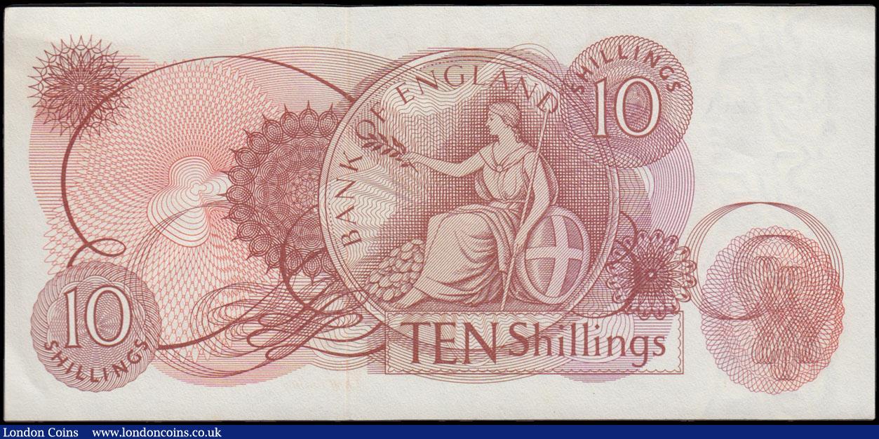 London Coins : A166 : Lot 62 : Ten Shillings O'Brien QE2 pictorial & seated Britannia B287 Replacement issue 1961 serial n...