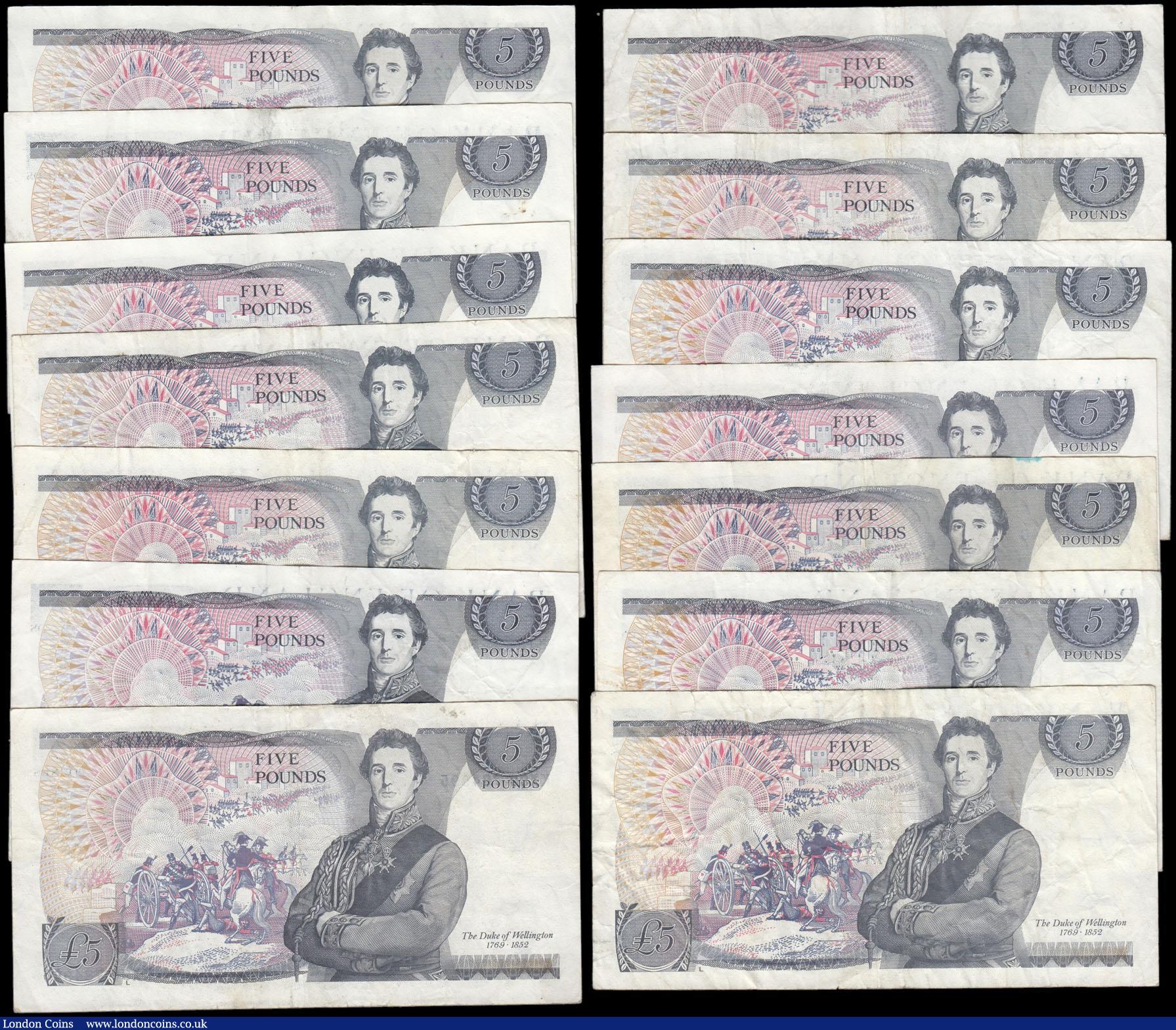 London Coins : A166 : Lot 71 : Five Pounds Gill QE2 pictorial & The Duke of Wellington (14) in mixed grades average good Fine -...