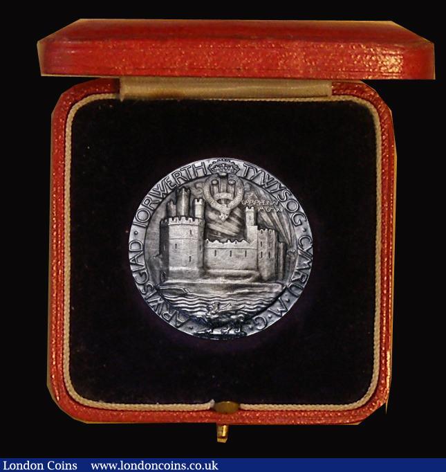 London Coins : A173 : Lot 1064 : Investiture of Prince Edward as Prince of Wales 1911 35mm diameter in silver by W.Goscombe John, Eim...