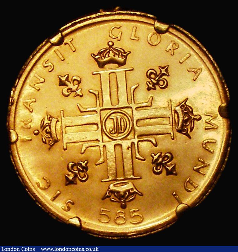 London Coins : A179 : Lot 927 : Queen Nofretete Ancient Egypt Fantasy Gold Medal, Queen's bust obverse, cross design reverse 22...