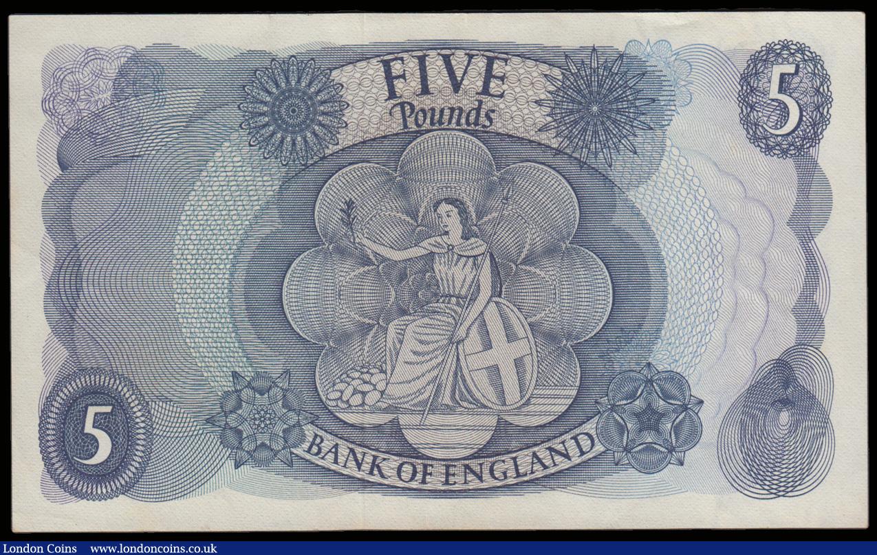 London Coins : A192 : Lot 61 : Five Pounds Fforde QE2 portrait and Child Britannia B313 Replacement issue 1967 serial number M15 38...
