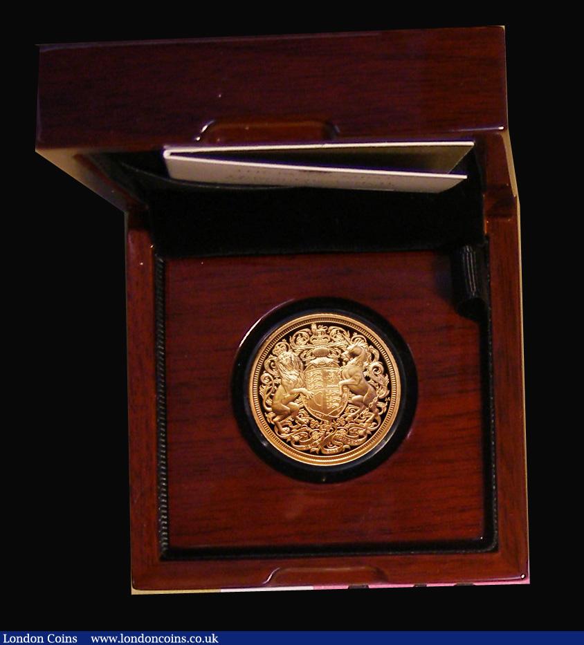 London Coins : A193 : Lot 311 : Sovereign 2022 Queen Elizabeth II Memorial Gold Proof S.SC13 Reverse: Crowned Royal Arms with Lion a...