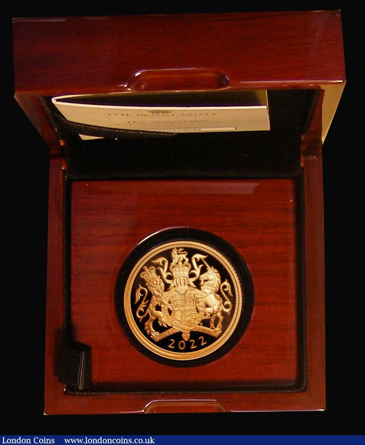 London Coins : A193 : Lot 312 : Sovereign 2022 Queen Elizabeth II Platinum (70th) Jubilee Gold Proof Reverse: Crowned Royal Arms wit...