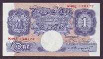London Coins : A133 : Lot 2582 : One Pound Peppiatt. B249. W48E 128172. Last run. Sub series. Rare. EF.