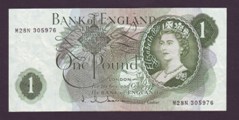London Coins : A133 : Lot 2765 : One Pound Hollom. B293. M28N 305976. Traced to M28N. Very scarce. VF.