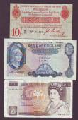London Coins : A147 : Lot 14 : Ten shillings Bradbury T12.3 issued 1915 series B2/81 67482, inked bank stamps on reverse & mult...