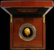 London Coins : A169 : Lot 668 : Ten Pounds 2019 Tower of London - The Yeoman Warders 5oz. Gold Proof S.M14 FDC in the Royal Mint box...